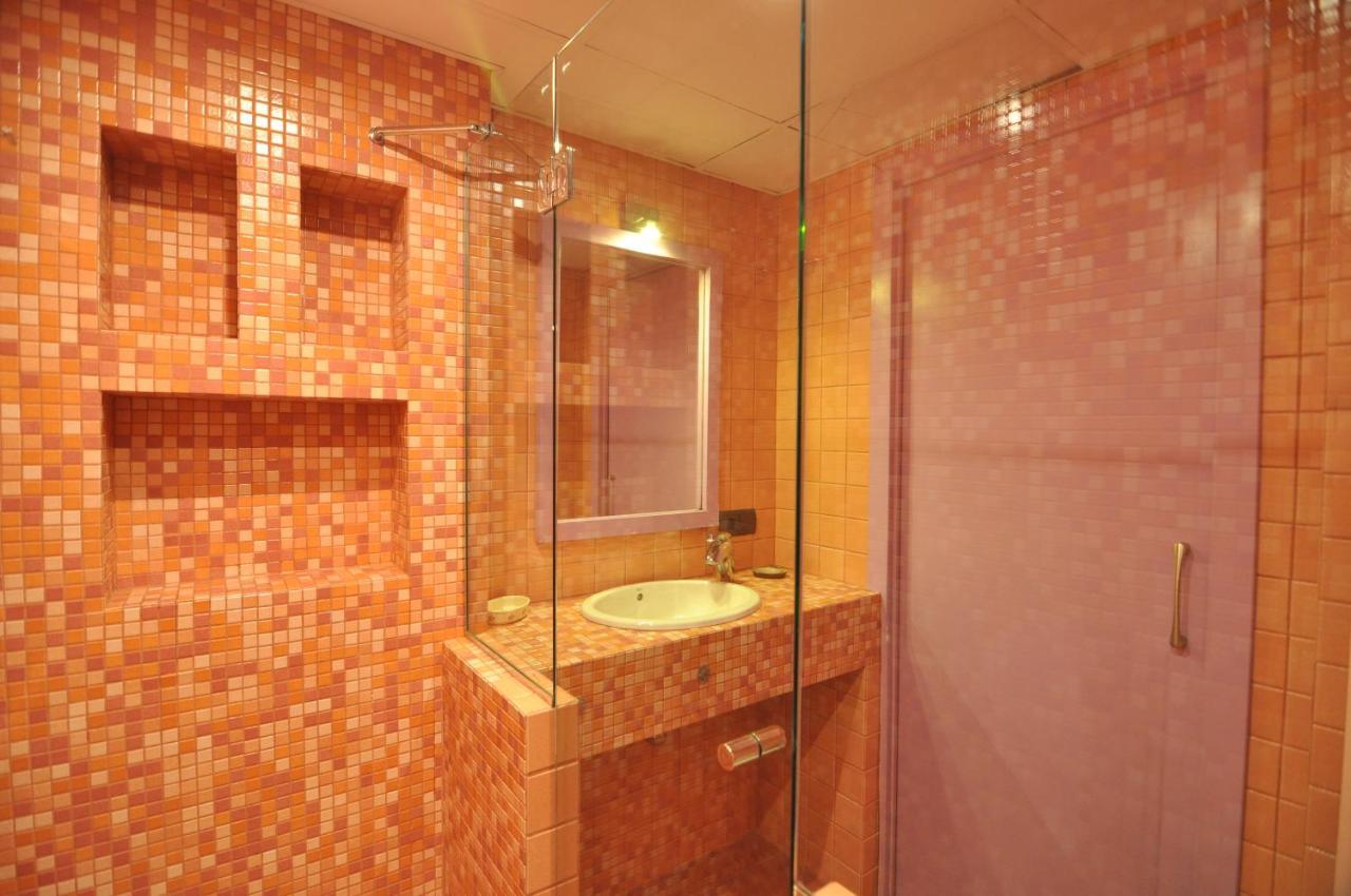 Rnet - Apartments Roses Centre Zewnętrze zdjęcie